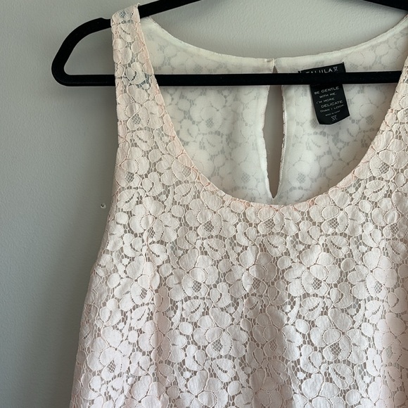 Aritzia pink lace blouse size small - Picture 4 of 6